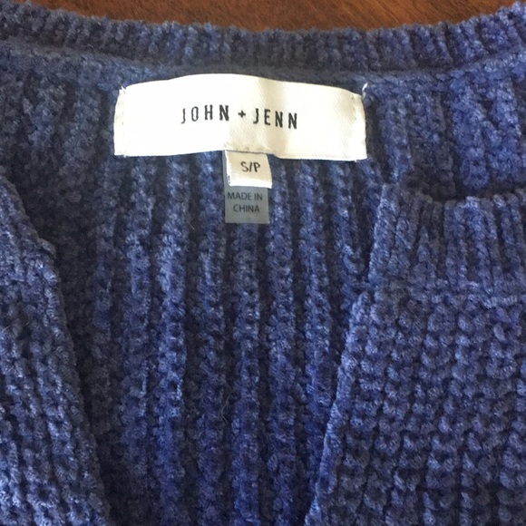 Beachy blue sweater with side bows - Picture 3 of 5